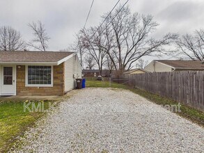 3434 Lawndale Dr in Kent, OH - Building Photo - Building Photo