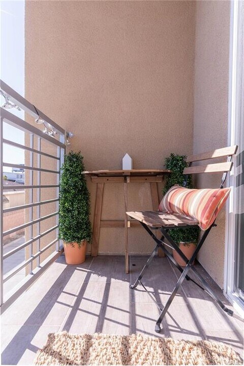 14938 Wilson St in Midway City, CA - Building Photo