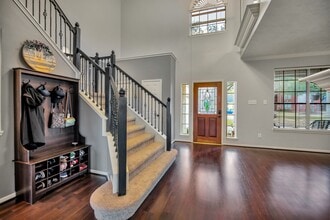 301 Oak Creek Ln in League City, TX - Building Photo - Building Photo