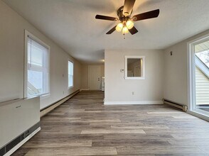 58 School St in Sanford, ME - Building Photo - Building Photo