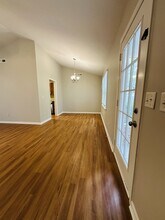 321 Hamlet Rd in Summerville, SC - Foto de edificio - Building Photo