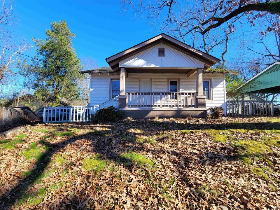207 Afton St in Hot Springs, AR - Building Photo