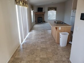 8237 Jacaranda Ave in California City, CA - Building Photo - Building Photo