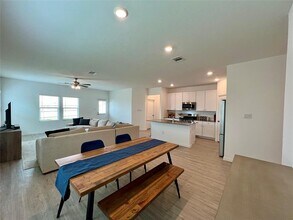 9138 Honey Mesquite in Seguin, TX - Building Photo - Building Photo