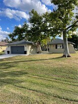 1412 NE Van Loon Terrace in Cape Coral, FL - Building Photo