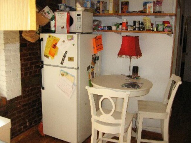 254 E 3rd St in New York, NY - Building Photo - Building Photo