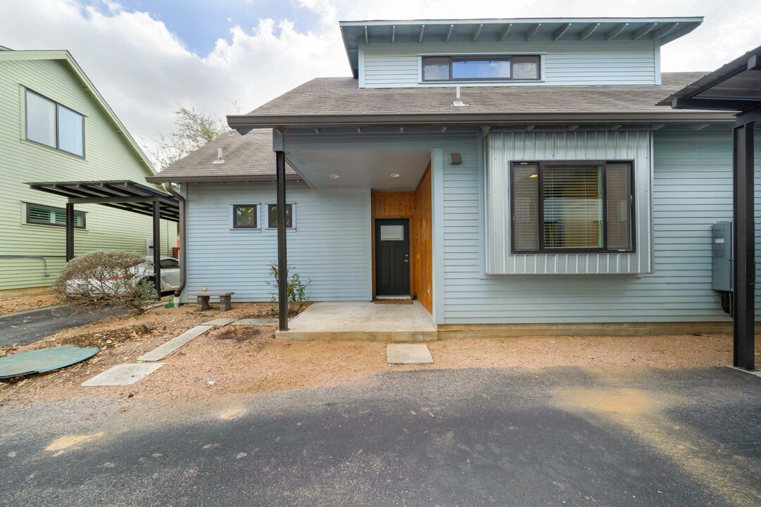 3505 Villa Ct in Austin, TX - Foto de edificio