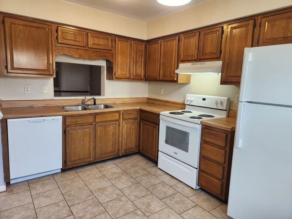 4775 Marlwood Way in Virginia Beach, VA - Building Photo