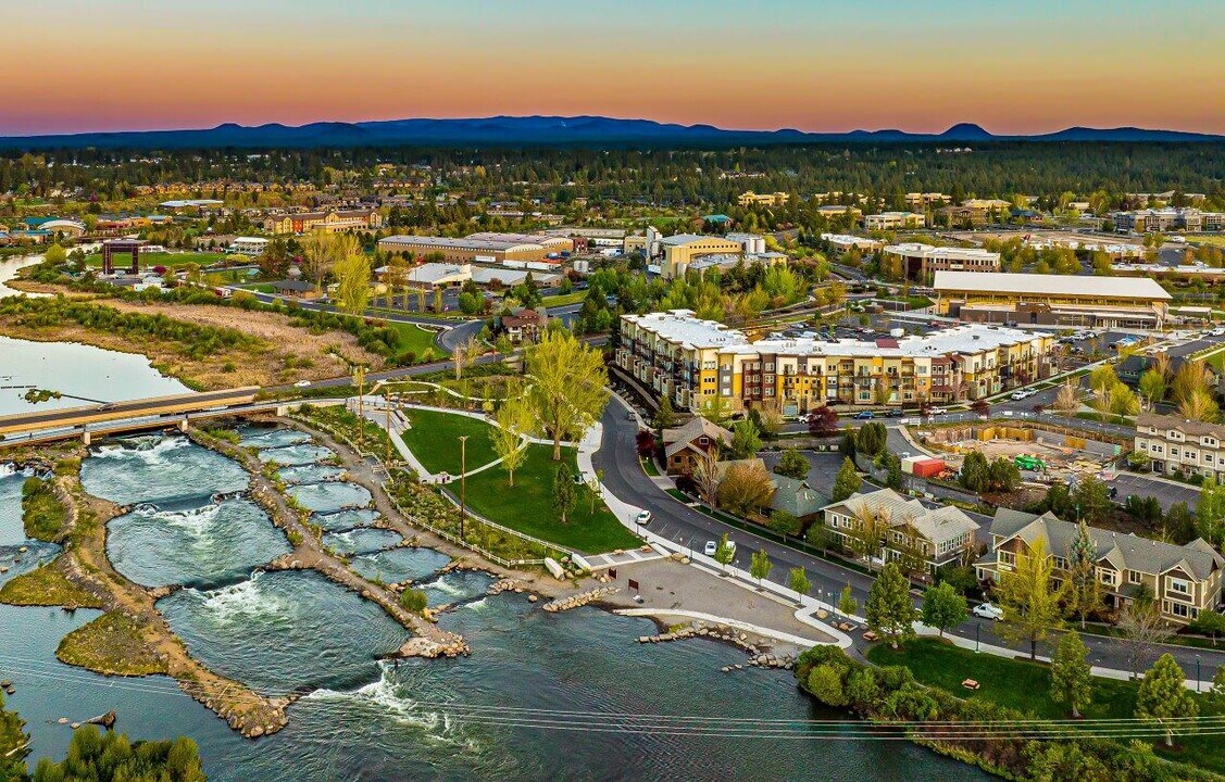 The Eddy in Bend, OR - Foto de edificio