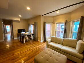 1031 Tremont St, Unit 4 in Boston, MA - Building Photo - Building Photo