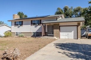 7210 Millbrook Ct in Fountain, CO - Building Photo