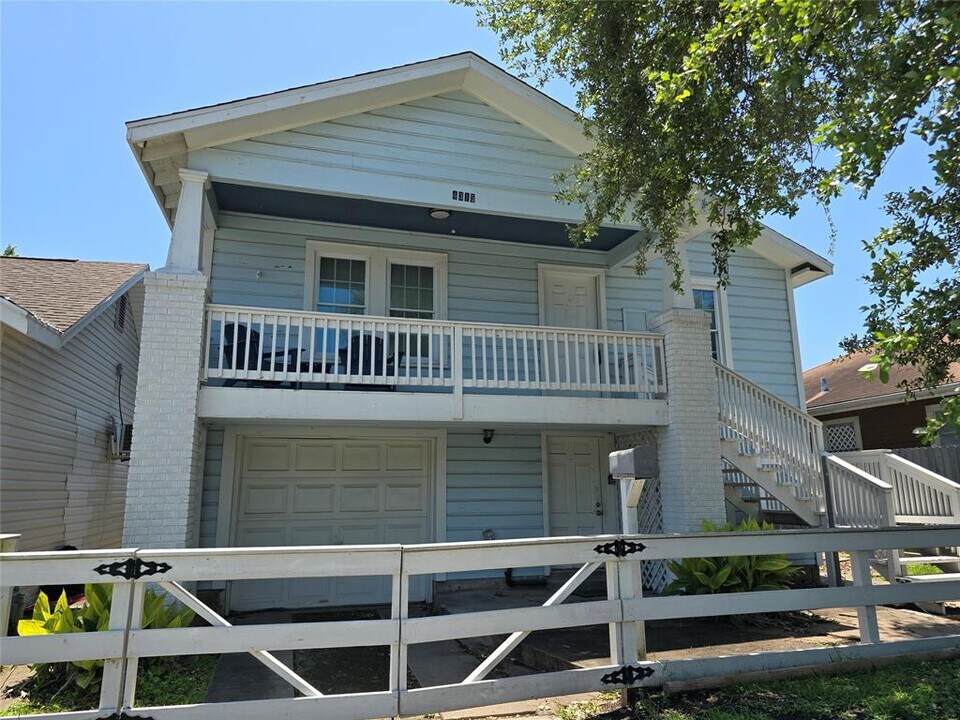 4315 Avenue L in Galveston, TX - Building Photo