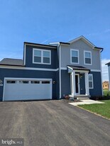 117 WYTHE Way in Charles Town, WV - Building Photo