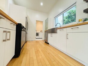 4917 Buchanan St in Los Angeles, CA - Building Photo - Building Photo