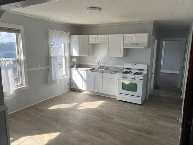 49 Elder St, Unit 3