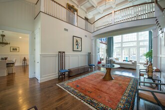 206 Bull Path in East Hampton, NY - Building Photo - Building Photo