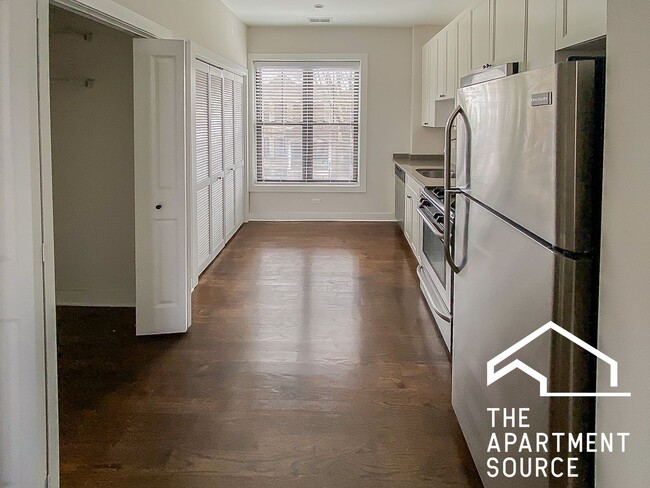 1608 W Belle Plaine Ave in Chicago, IL - Building Photo - Building Photo