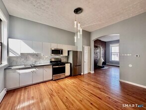 46 Warren St in New Haven, CT - Building Photo - Building Photo