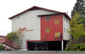 Linda Apartments in Everett, WA - Building Photo - Building Photo