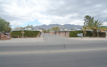 4209-4231 E Glenn in Tucson, AZ - Building Photo - Building Photo