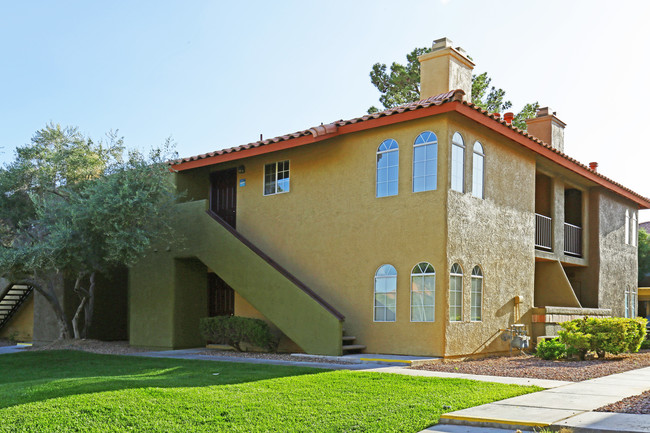 Breakers Apartments