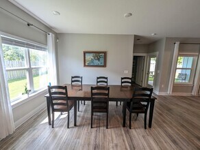 6056 Forest Bay Ave in Gulf Breeze, FL - Building Photo - Building Photo