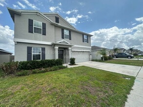 373 Pineywoods St in St. Cloud, FL - Building Photo - Building Photo