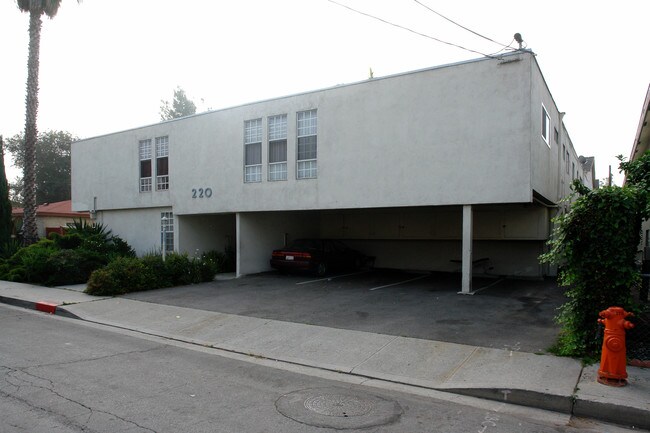 Spazier, 220 W in Burbank, CA - Building Photo - Building Photo