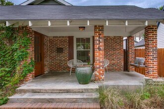 716 S Rosemont Ave in Dallas, TX - Building Photo - Building Photo