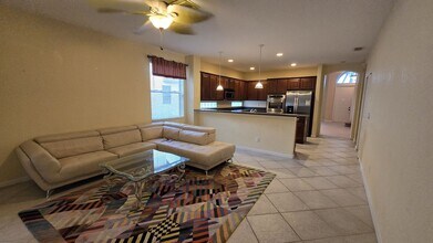 9310 Silver Glen Way in Wellington, FL - Building Photo - Building Photo