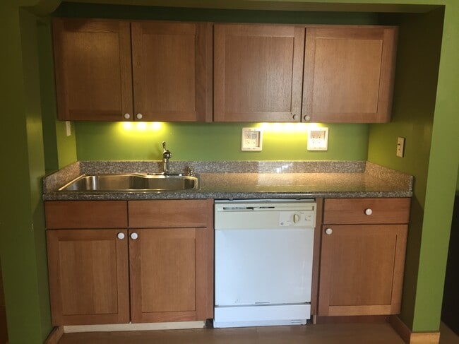 2416 N Main Ave, Unit Rear in Scranton, PA - Building Photo - Building Photo