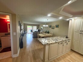 8921 S Hollybrook Blvd in Pembroke Pines, FL - Building Photo