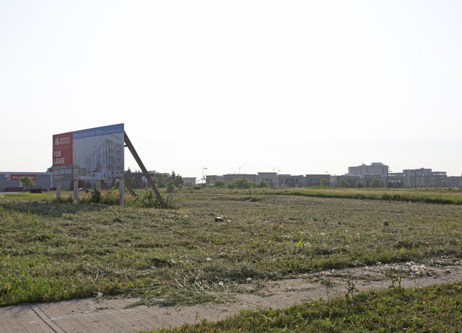 Oak & CO Condos in Vaughan, ON - Building Photo - Building Photo