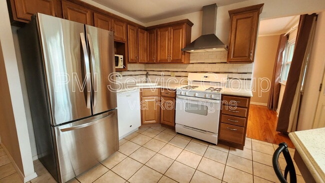 property at 8558 Beller Ct
