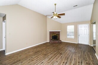 7576 Baysweet Dr in Memphis, TN - Building Photo - Building Photo