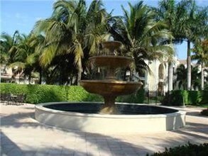 2925 NW 126th Ave in Sunrise, FL - Building Photo - Building Photo