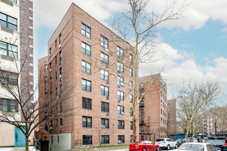 140-50 Burden Cres in Jamaica, NY - Foto de edificio - Primary Photo