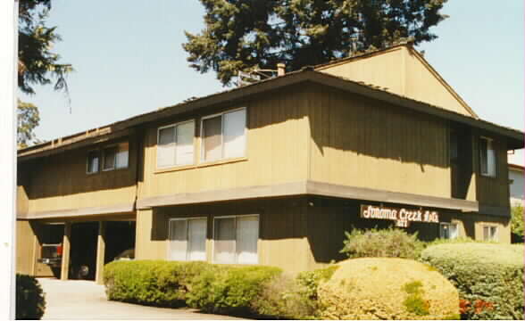 Sonoma Creek Apartments in Santa Rosa, CA - Building Photo
