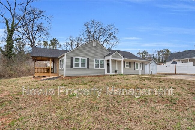 713 N Lakeshore Dr in Carrollton, GA - Building Photo - Building Photo
