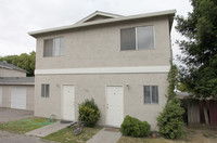 3561 Merced Ave in Denair, CA - Foto de edificio - Building Photo