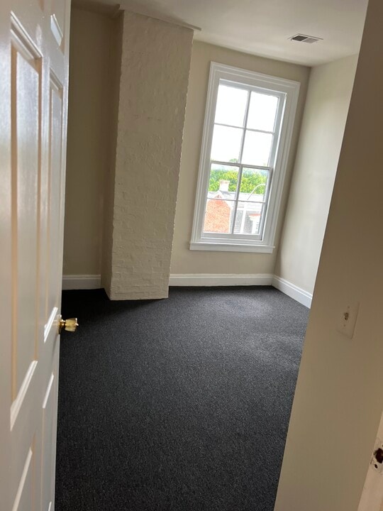 11 S 2nd St, Unit #10 in Easton, PA - Building Photo