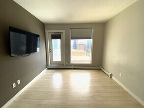 10226-10104 104 Street NW in Edmonton, AB - Building Photo - Building Photo