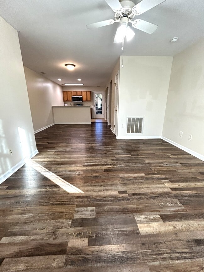 4513 CC in Morehead City, NC - Building Photo - Building Photo