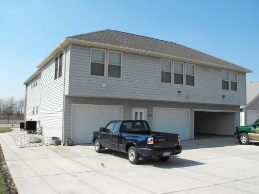 841-845 Shields Dr in Upper Sandusky, OH - Foto de edificio