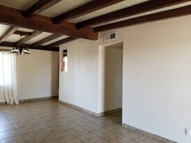 2125 Calle de Suenos in Las Cruces, NM - Building Photo