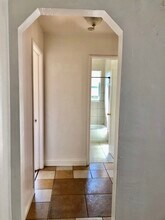 2811 Garden St, Unit B in Oakland, CA - Foto de edificio - Building Photo