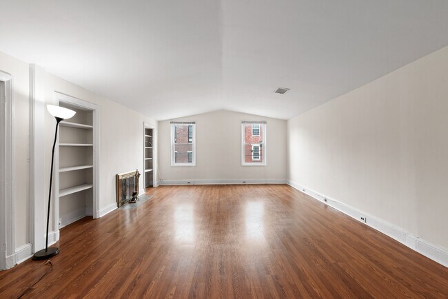 631 Catharine St, Unit 2 in Philadelphia, PA - Building Photo - Building Photo