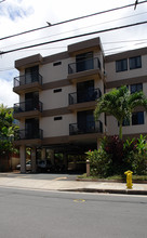 Spencer Terrace in Honolulu, HI - Building Photo - Building Photo