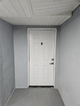 1953 W Skyline Dr in Clearwater, FL - Building Photo - Building Photo