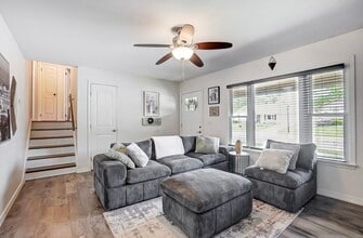 410 Evergreen Dr in Springboro, OH - Building Photo - Building Photo